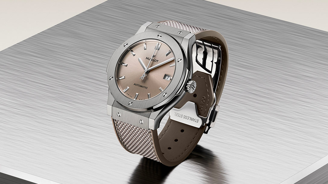 CLASSIC FUSION ESSENTIAL TAUPE HUBLOT